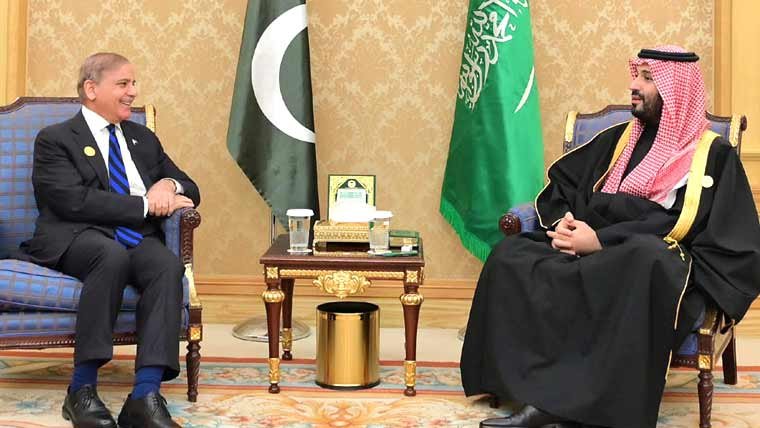 وزیراعظم کی سعودی ولی عہد سے ملاقات، دورہ پاکستان کی دعوت قبول کرلی