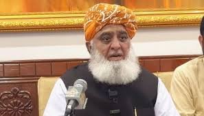 مولانا فضل الرحمان کی مدارس رجسٹریشن کے معاملے پر حکومت کو ایک دن کی مہلت