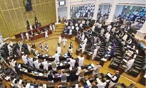 خیبر پختونخوا اسمبلی میں حکومت اور اپوزیشن نے قبائلی اضلاع میں فوجی آپریشن کی مخالفت کردی