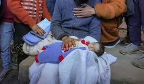 عالمی بےحسی برقرار، جبالیہ اور غزہ سٹی پر بمباری، مزید 7 فلسطینی شہید، سردی سے مزید 2 بچے چل بسے
