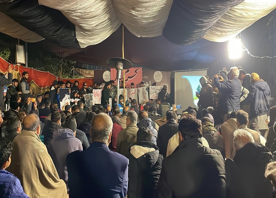لاہور پریس کلب کے سامنے مظاہرین کا چھٹے دن بھی دھرنا جاری