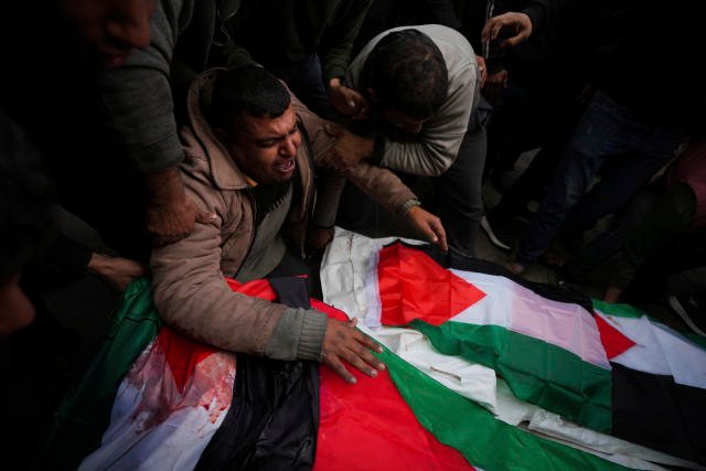 غزہ پر اسرائیلی حملے، 17 فلسطینی شہید، 3 روز میں 200 شہادتیں، دنیا خاموش تماشائی