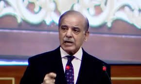 لڑکیوں کی تعلیم وقت کا بڑا چیلنج ہے، وزیراعظم