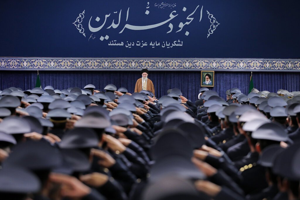 امریکا سے مذاکرات عقلمندی نہیں، اس سے مسائل حل نہیں ہونگے، ولی امر مسلمین
