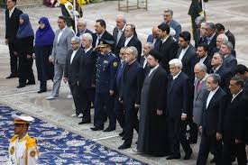 ایران کے صدر اور کابینہ ارکان کی بانی انقلاب کے مزار پر حاضری