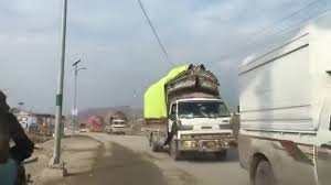 کھانے پینے کی اشیا اور دیگر سامان لیکر 80 گاڑیاں پاراچنار پہنچ گئیں