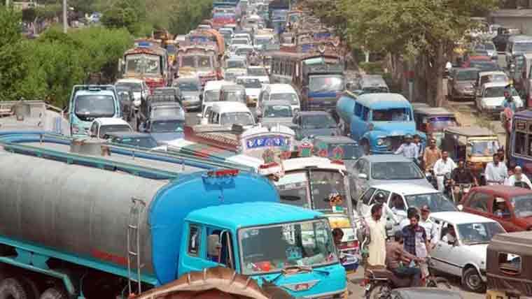 کراچی میں نئے ٹریفک قوانین نافذ، خلاف ورزی پر سخت کارروائی ہو گی