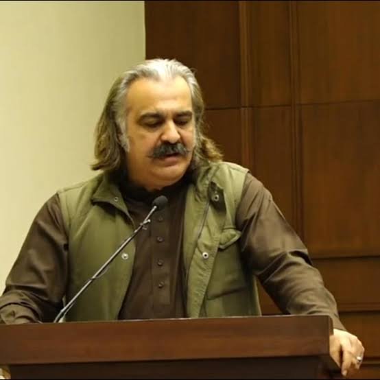 خیبرپختونخوا سے کسی افغان شہری کو زبردستی نہیں نکالا جائے گا، وزیر اعلیٰ