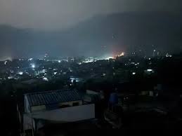 بھارت کا پاکستان پر حملہ، فضا سے میزائل داغے گئے