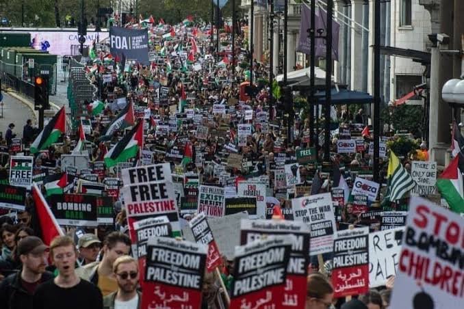 یوم نکبہ پر لندن میں لاکھوں فلسطینی حامیوں کی احتجاجی ریلی