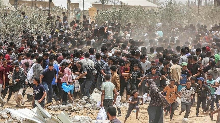 غزہ میں امداد کا نیا منصوبہ ناکام، فائرنگ سے 3 فلسطینی شہید، درجنوں زخمی