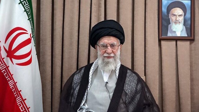 رہبر معظم انقلاب کا تیسرا خطاب