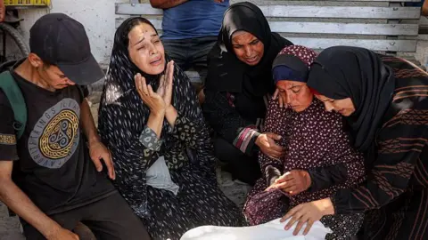 صیہونی فوج کی غزہ میں فائرنگ سے مزید 58 فلسطینی شہید