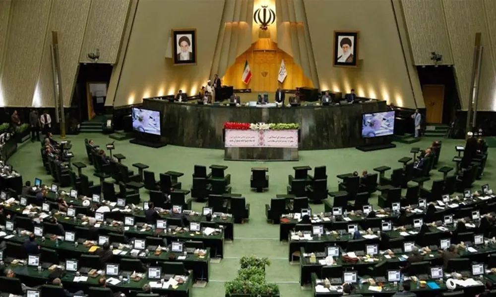 ایرانی پارلیمنٹ میں آئی اے ای اے سے تعاون معطل کرنے کا بل منظور
