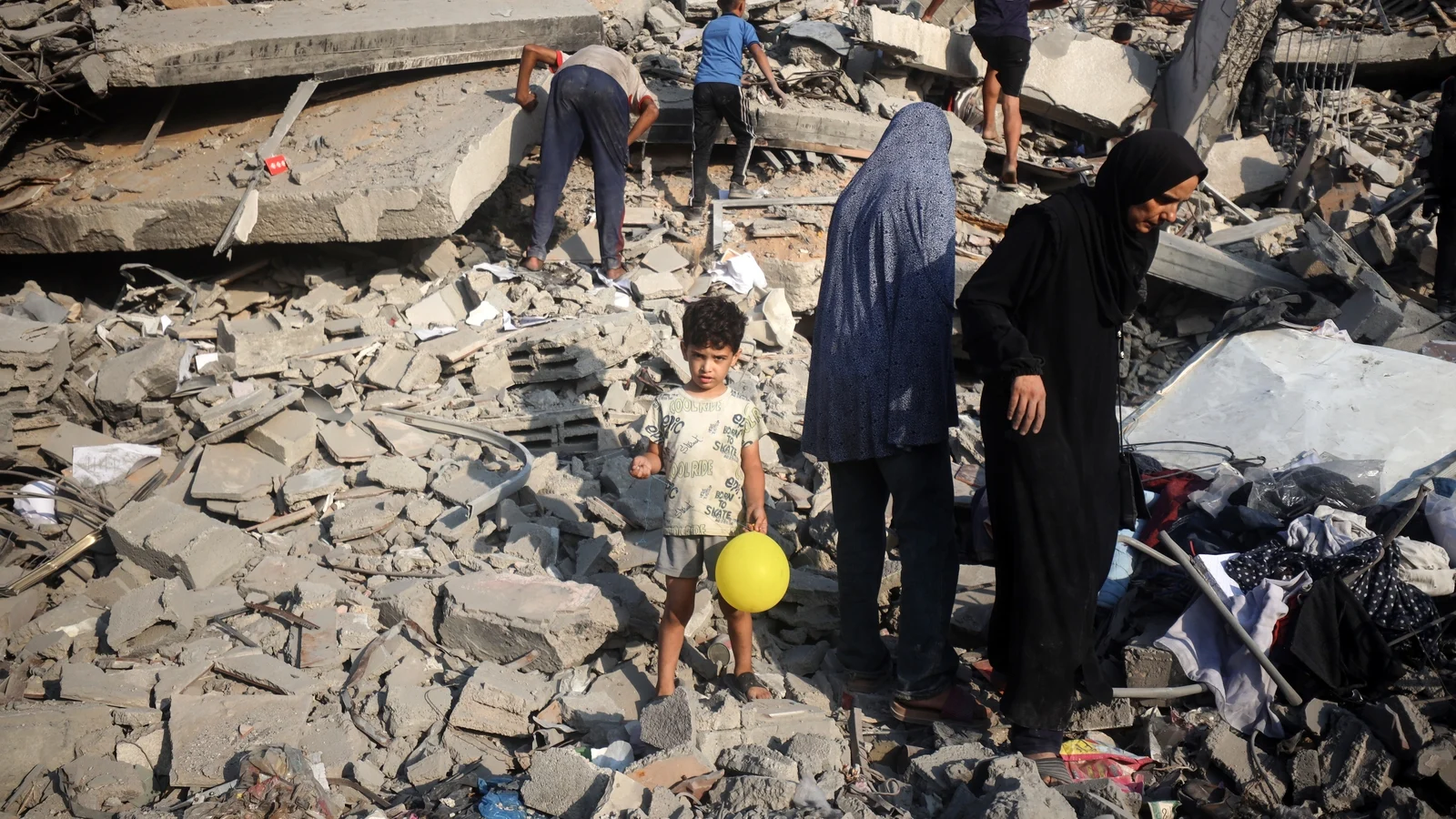 غزہ میں بسے فلسطینیوں کے لیے سمندر تک رسائی بھی بند