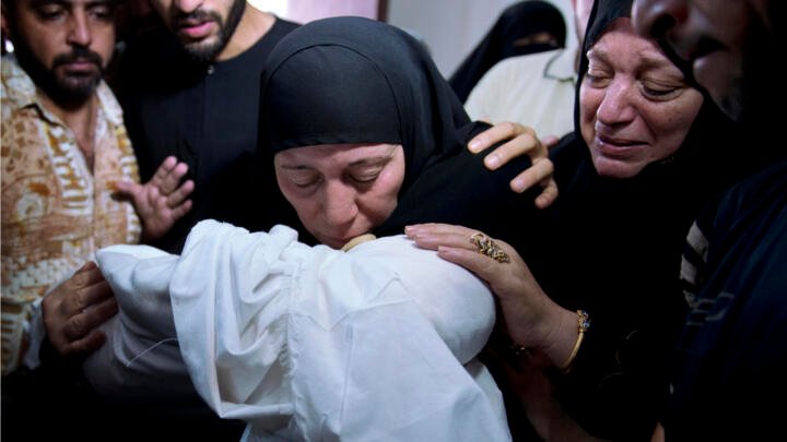 غزہ میں بھوک سے نڈھال فلسطینیوں پر جان بوجھ کر براہ راست گولیاں چلانے کی تصدیق