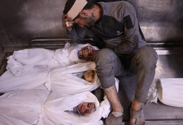 اسرائیلی حملوں میں مزید 62 جبکہ بھوک سے 3 فلسطینی شہید