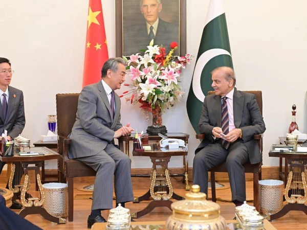 پاکستان اور چین کے درمیان تعاون مزید بڑھانے کے عزم کا اعادہ