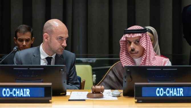 سعودیہ اور فرانس کا 2 ریاستی حل کیلئے عملی اقدامات پر اتفاق