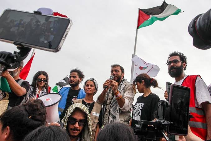 گلوبل صمود فلوٹیلا کا تیونس پہنچنے پر سینکڑوں افراد کا استقبال