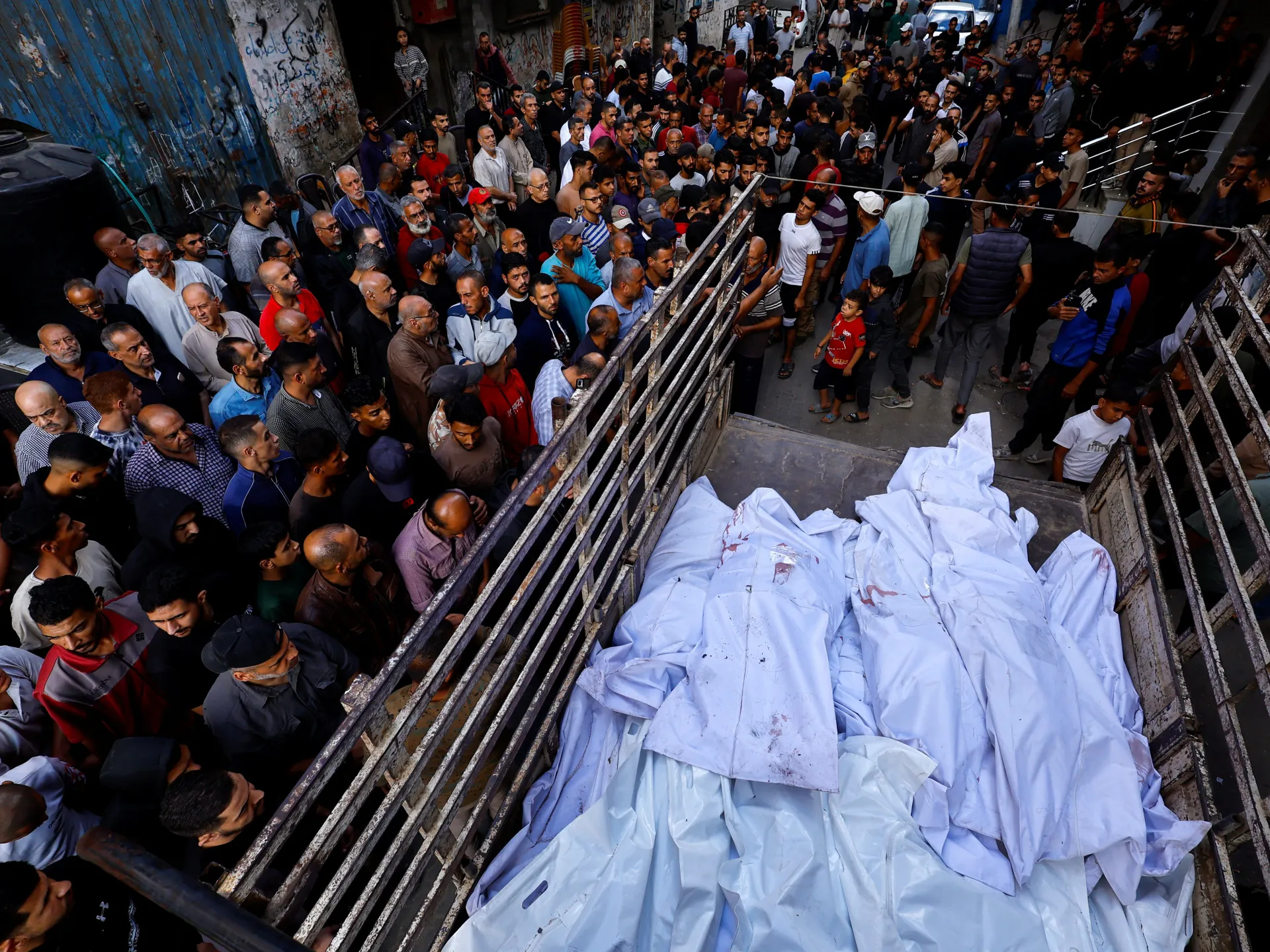 غزہ میں ایک اور قتل عام، 46 بچوں سمیت سو سے زائد فلسطینی شہید، درجنوں زخمی