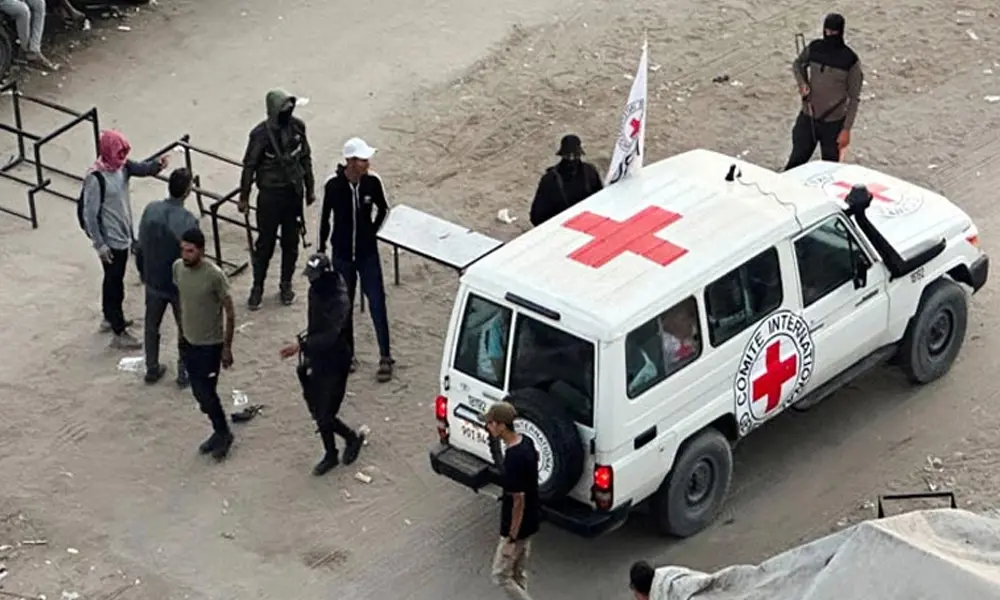 غزہ امن معاہدہ: پہلے مرحلے میں 7 اسرائیلی یرغمالی ہلال احمر کے سپرد