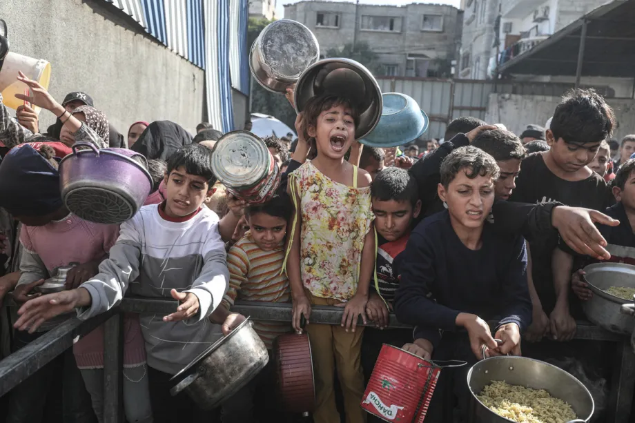 غزہ کی صورتحال سنگین، لوگ صرف ایک وقت کھانا کھا رہے ہیں، انروا