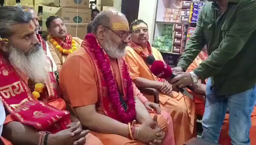 اسلام اور محمد(ص) کا نام مٹادیں گے، نرسنگھانند کی ہرزہ سرائی