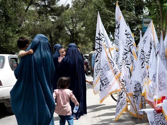 آسٹریلیا نے 4 اعلیٰ افغان عہدیداروں پر مالی اور سفری پابندیاں لگادیں