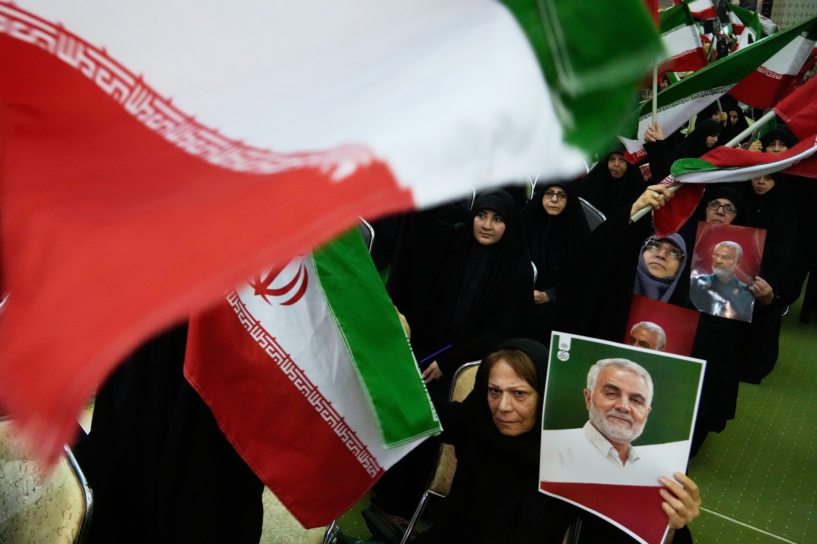 ایران فسادات میں 3117 اموات ، 2427 شہری واہلکار شہید قرار