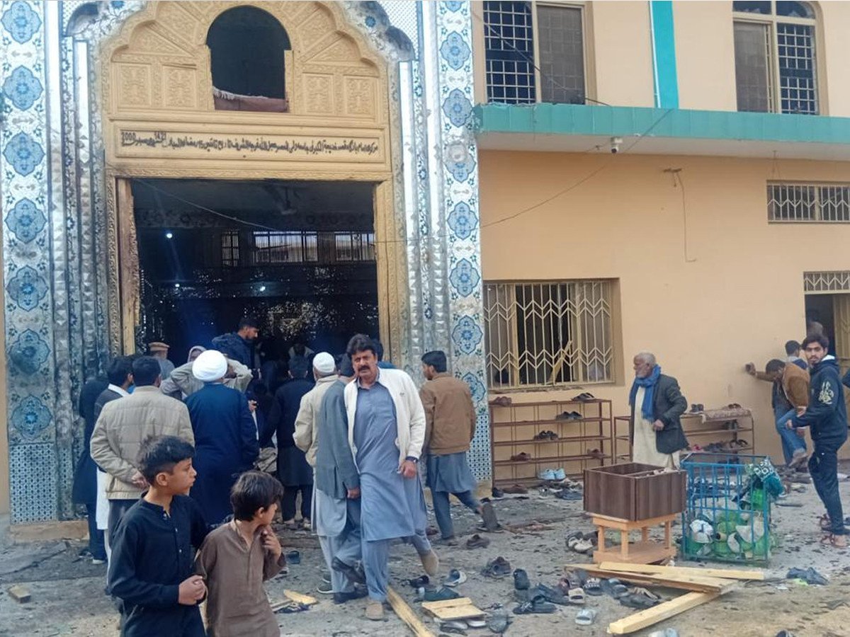 اسلام آباد: مسجد وامام بارگاہ میں خودکش حملہ، 50 نمازی شہید، 150 سے زائد زخمی