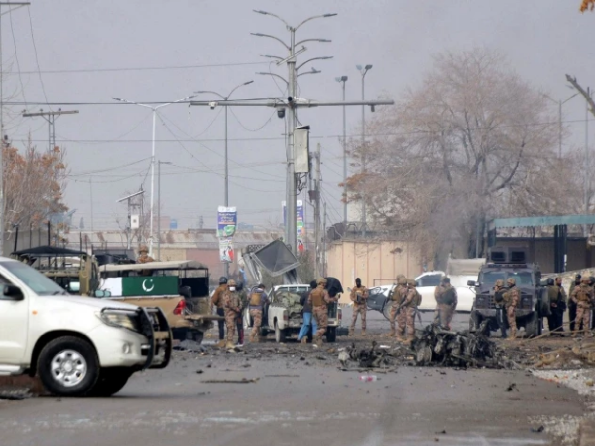 بلوچستان، 12 مقامات پر حملے ناکام، 92 دہشتگرد ہلاک، 15 جوان شہید