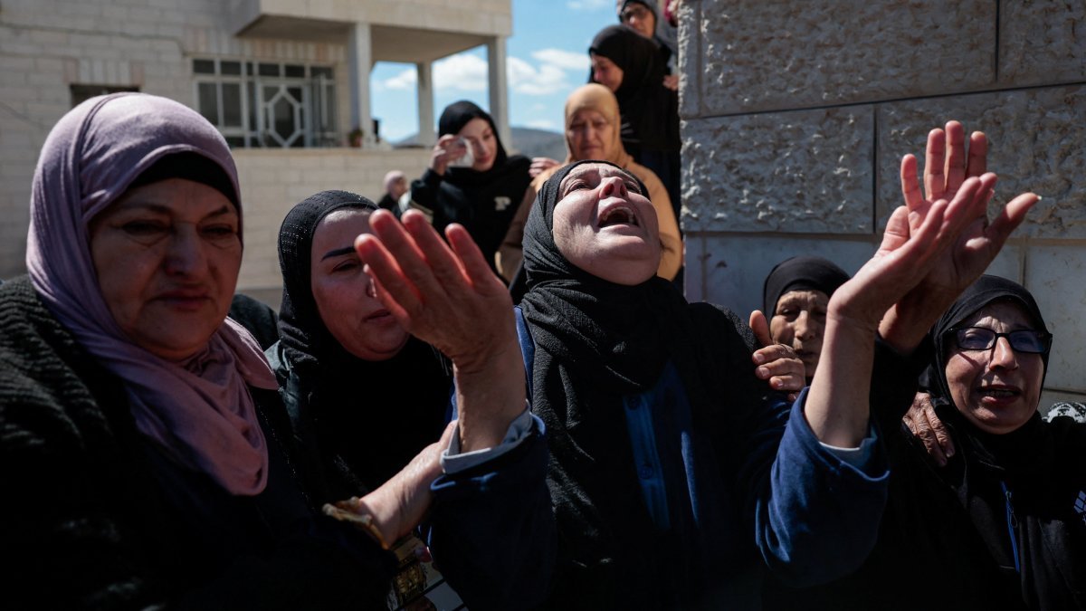 مقبوضہ مغربی کنارے میں آبادکاروں اور اسرائیلی فوج کے حملے، 3 فلسطینی شہید