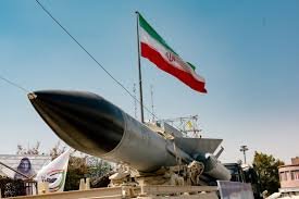 ایران کی جوابی کارروائی کا خوف، بڑی تعداد میں اسرائیلی ملک سے بھاگنے لگے