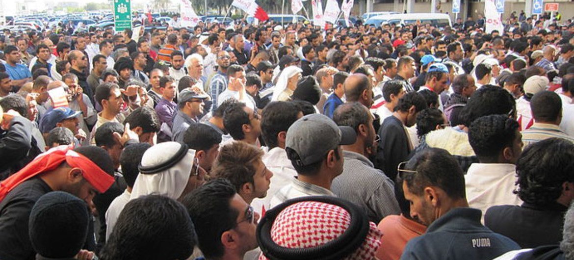 بحرین میں شیعہ نوجوان محمد الموسوی کی تشدد سے شہادت پر ہنگامے پھوٹ پڑے