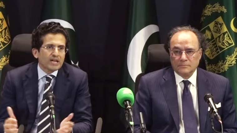 پٹرول 137.23 ، ڈیزل 184.49 روپے مہنگا، سبسڈی ختم، پٹرولیم لیوی کی قیمت میں بھی بڑا اضافہ