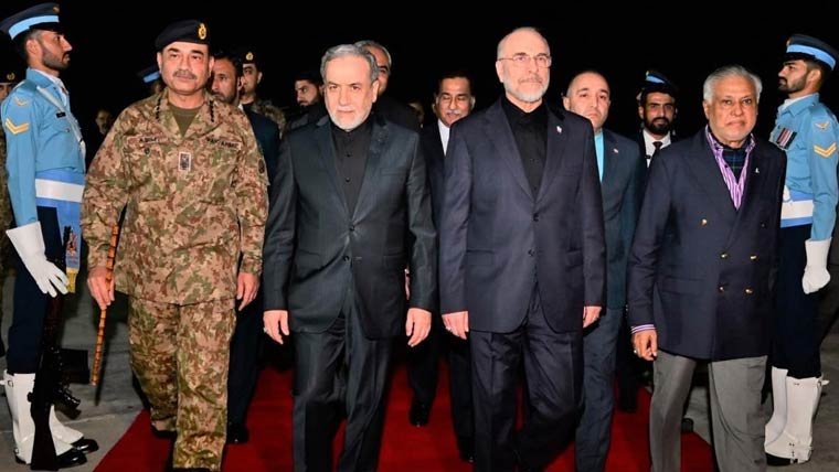محمد باقر قالیباف کی قیادت میں ایرانی وفد اسلام آباد پہنچ گیا
