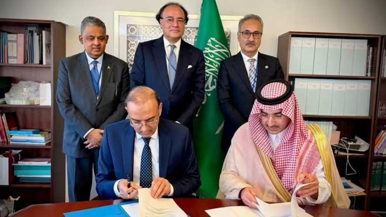 سعودی عرب نے پاکستان کے لیے 3 ارب ڈالر کے ڈپازٹ رول اوور کر دیئے، معاہدے پر دستخط