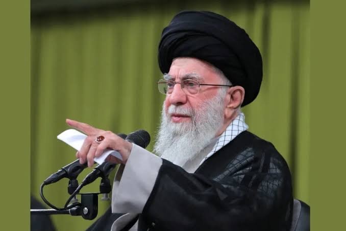 آیت اللہ خامنہ ای کی آخری انگوٹھی کا راز کیا تھا؟!