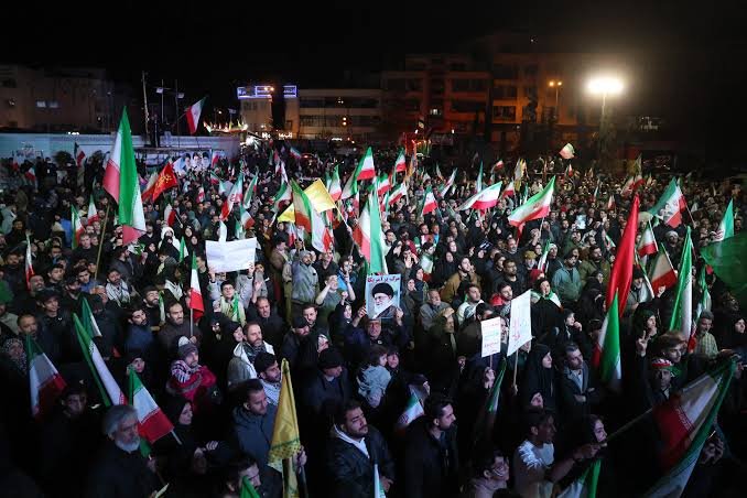 جنگ میں فتح پر ایران میں جشن کا سماں
