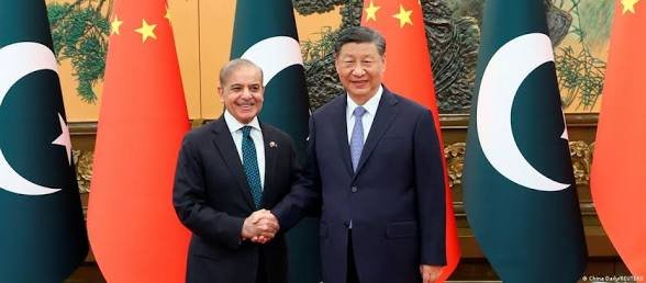 وزیر اعظم شہباز شریف کی چینی ہم منصب اور چینی صدر شی جن پنگ سے اہم ملاقات