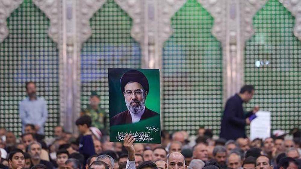 جارحیت میں شکت کے بعد دشمن نے ہائبرڈ جنگ چھیڑ دی ہے، ولی امر مسلمین
