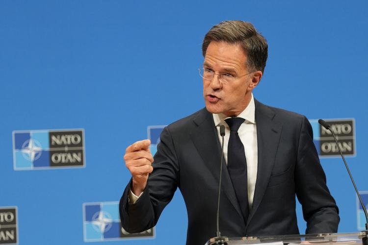 ایران جنگ میں اٹلی، رومانیہ سمیت یورپی اڈے استعمال ہوئے، نیٹو سربراہ کا اعتراف جرم