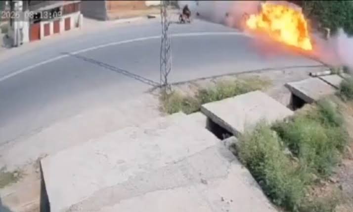 فضائیہ کا تربیتی طیارہ گر کر تباہ، 2 پائیلٹ جاں بحق