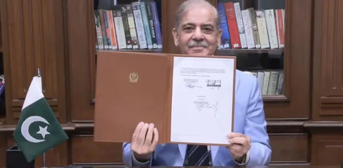 ایران امریکا معاہدہ: وزیرِ اعظم نے اسلام آباد مفاہمتی یادداشت پر بطور ثالث دستخط کر دیئے