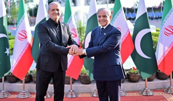 ایران کا میزائل پروگرام کسی بھی مرحلے پر مذاکرات کا حصہ نہیں رہا: وزیراعظم