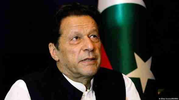 سابق وزیر اعظم عمران خان کو اسپتال منتقل کرنے کا حکم